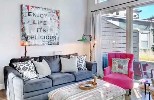 Rendezvous House | Downtown WP Cabin 40 I Great Views I Hot Tub I Discounted Attractions