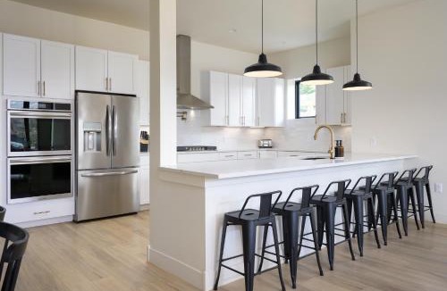 Winter Park House | Downtown WP Villa 155 I Private Hot Tub I Great Views I Activity Program