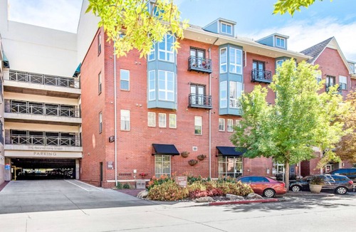 Uptown Apartment | Dreamy Loft in Downtown Denver