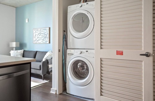 Uptown Apartment | Dreamy Upper Downtown 1BR w/ Gym & Pool near 16th St Mall, by Blueground