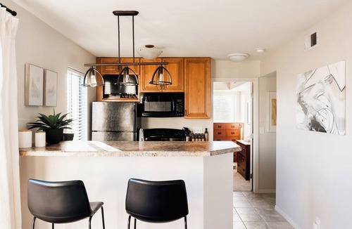 Englewood Condo | DTC Modern One Bed, Comfort Meets Convenience