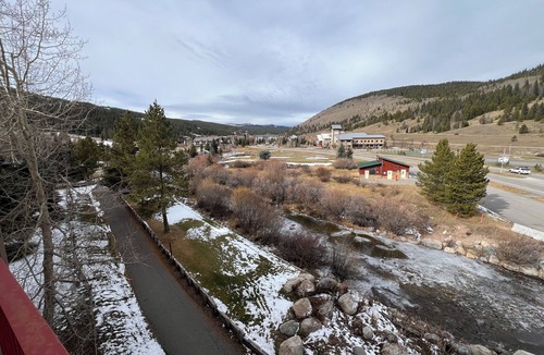 East Village at Copper Condo | East Village Walk To Super Bee Lift Restaurants and Shops Hot Tub and Sauna