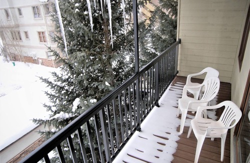 East Village at Copper Condo | East Village Walk To Super Bee Lift Restaurants and Shops Hot Tub Access