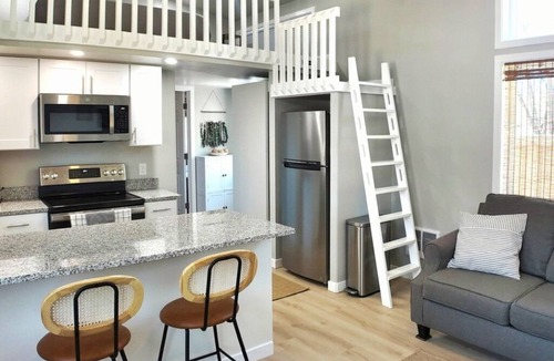 Colorado Springs Cottage | Eco-friendly, Mountain Views, Peaceful Backyard, King Bed, Dog Friendly