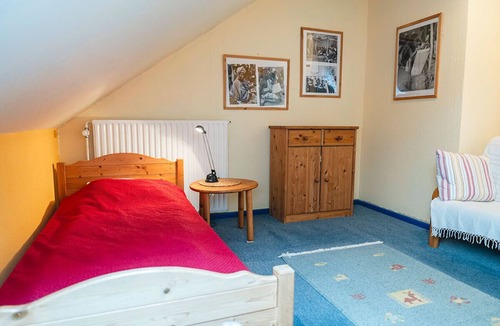 Scholderup Apartment | Eddie vacation room: experience nature & relax for single travelers
