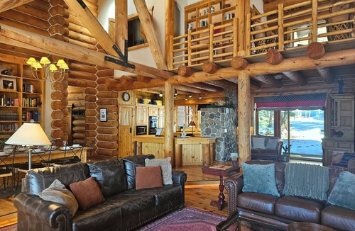 Arroyo Seco House | El Salto Compound-Private setting on 3 acres with trees- 3 separate homes