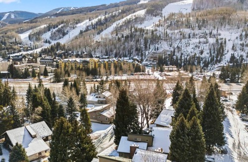 Vail House | Elevated Vail Retreat I Walkable I 5 Min to Resort