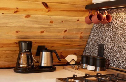 Florissant Cabin | Elwood's A-frame · Modern A-frame w/hot tub + view