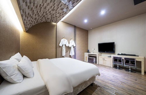 Pyeongtaek Hotel | Elysia Hotel in Pyeongtaek