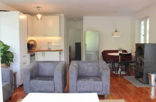 Kleinzerlang House | Enjoy your vacation on a spacious private property right by the water
