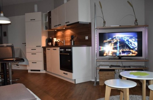 Nord-Mitte Apartment | Enjoy a magnificent view of the Weser and the historic Lloyd Dock