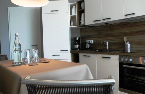 Nord-Mitte Apartment | Enjoy a magnificent view of the Weser and the historic Lloyd Dock