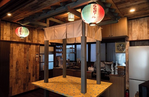 Higashikagawa House | Enjoy a retropop travel atmosphere in a port town/Higashikagawa City Kagawa