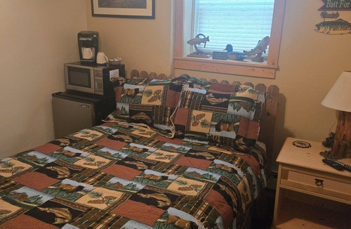 Phippsburg Cabin | Enjoy a wonderful stay at a cozy lodge in Phippsburg