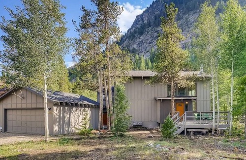 Frisco Cabin | Enjoy Frisco from your own Mountain Hideaway!