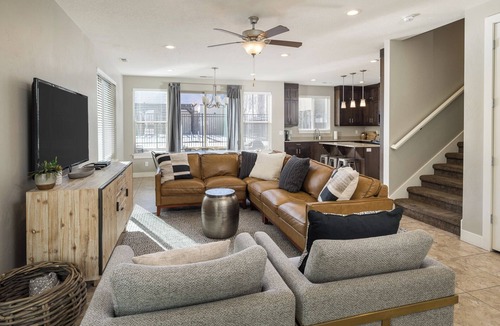 Moab House | Entrada 631| Pet Friendly I Pool & Hot Tub I Garage