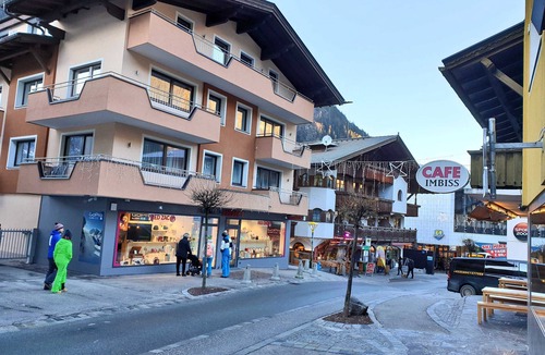 Mayrhofen Apartment | Enzian No. 2 - Apartments Windschnur