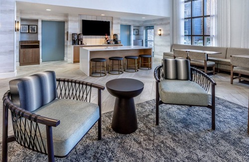 Glendale Condo | Equipped King Suite | Complimentary Breakfast, Outdoor Pool + Shared Hot Tub