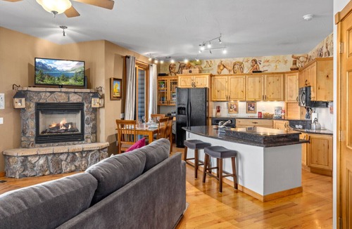 Estes Park House | Estes Park Retreat | 2 Kings | Near RMNP | ADA Friendly