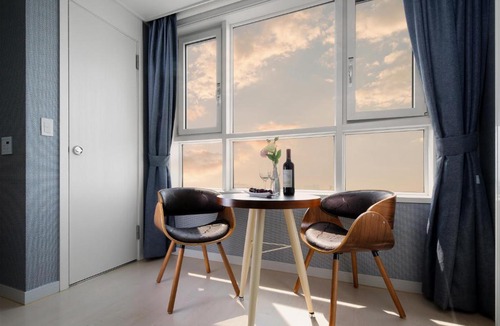 Sinchon-dong Apartment | Ever 8 Family Hotel