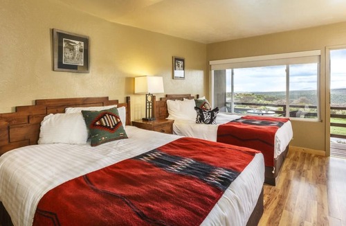 Mesa Verde National Park Hotel | Everything You Need For The Perfect Vacation! Pets Allowed, Free Parking, Lounge