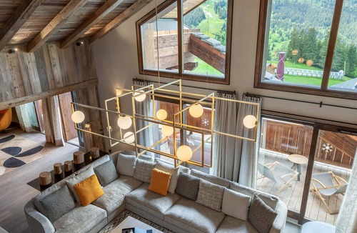 Meribel Apartment | Exceptional penthouse with jacuzzi, sauna, ski-in/ski-out, pets welcome