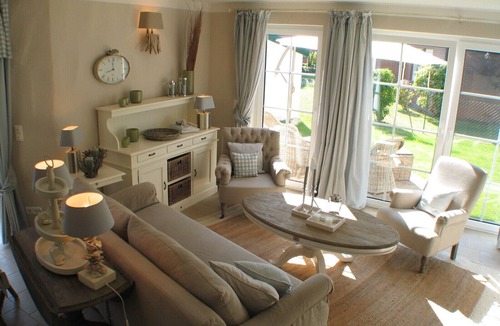 Zingst Apartment | Exclusive apartment with garden and fireplace near the beach