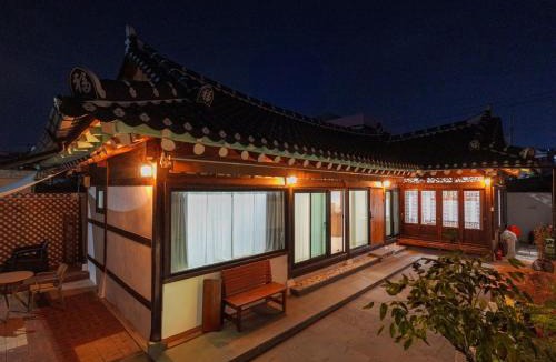 Suncheon Villa | Exclusive House Hanok Stay 'Soo Hanok'