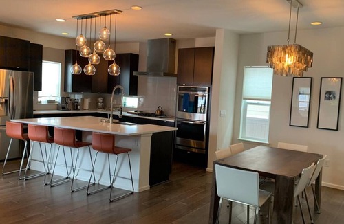 Golden House | Executive modern home - great for families