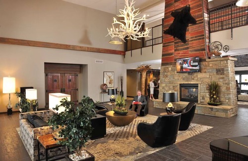 Independence Hotel | Expanded King with Whirlpool, Stoney Creek KC, Onsite Pool | 2 Units