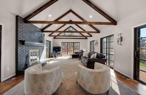 Woodmoor House | Expansive Monument Home: Hot Tub & Mountain Views!