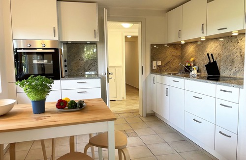 Fahretoft House | "Experience Relaxation and Adventure at Ferienhaus Haus Nordwind 1849!"