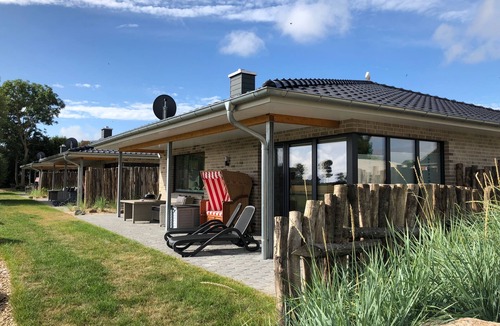 Klausdorf House | "Experience wellness and relaxation in the Wellnes Bungalow Sanddüne!"