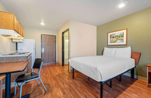 Southeast Colorado Springs Hotel | Extended Stay America Select Suites - Colorado Springs - Airport