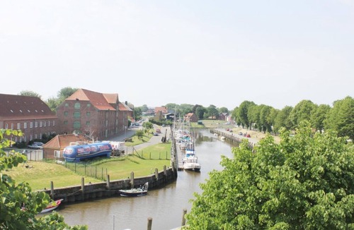 Toenning House | Extra-large double room with sofa bed + harbor view - Gästehaus Lexow