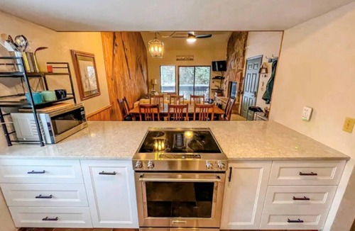 Fraser Condo | Fabulous family condo in beautiful Fraser with a clubhouse!