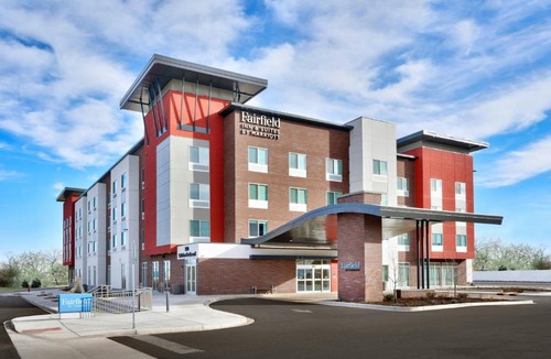 Union Square Hotel | Fairfield by Marriott Inn & Suites Denver West - Federal Center