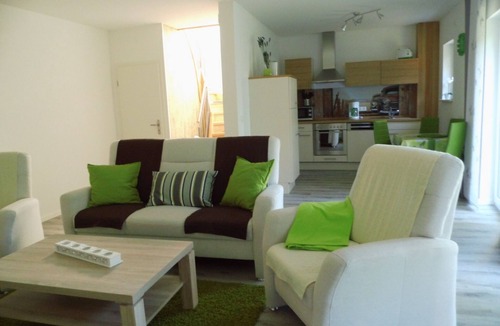 Muritz House | Family-friendly, modern holiday home near the beach