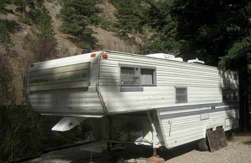 Grant Cabin | family friendly, quiet neighborhood and hiking, biking and jeep trails.