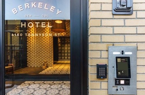 Berkeley Condo | Family Friendly Sleek & Modern Flat w/Balcony!