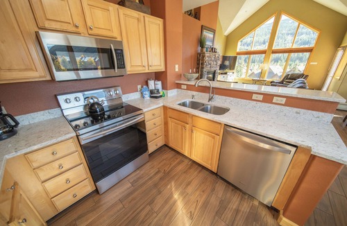 Mountain House Condo | Family Getaway | Balcony, Trails & Mountain Views