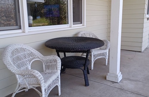 Overland Park House | Family Home, walk to Downtown Overland Park!