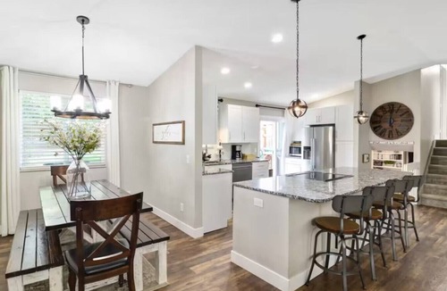 Northeast Colorado Springs House | Family & Pet Friendly Hot Tub Direct Trail Access Fire Pit