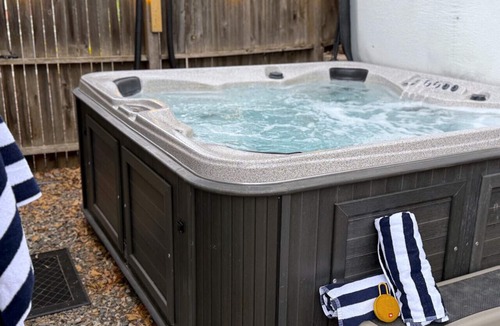 Northeast Colorado Springs House | Family & Pet Friendly Hot Tub Direct Trail Access Fire Pit