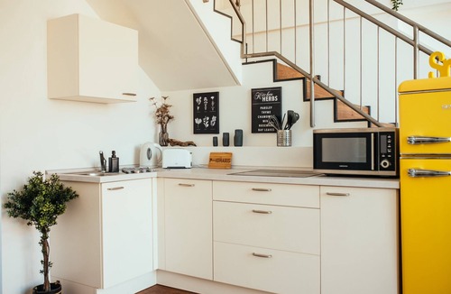 Schoeneweide Apartment | Fantastic Loft with Balcony