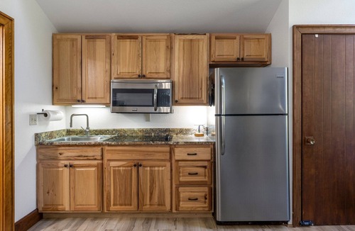 Purgatory Resort | Fantastic New Studio, Resort Setting, Pool, Hot Tub, A/C, Golf Privileges!