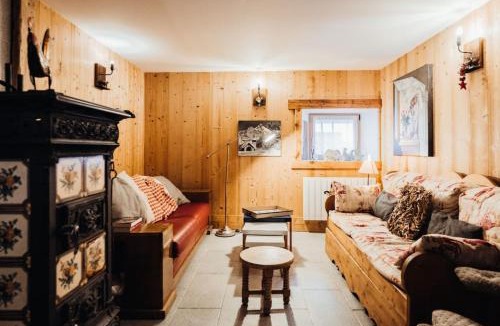 Argentiere House | Farmhouse with 4 bedrooms 4 bathrooms private parking sauna terrace