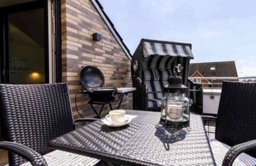 Kellenhusen Apartment | Favorite place in the sun garden - Exclusive penthouse apartment with sea view