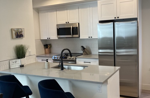 University Hills House | Feel at home- proximity to DTC, hospitals, DU and Downtown