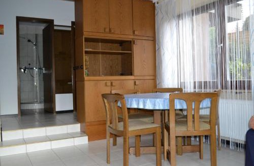 Grossenbrach Apartment | Ferienwohnung BackHaus